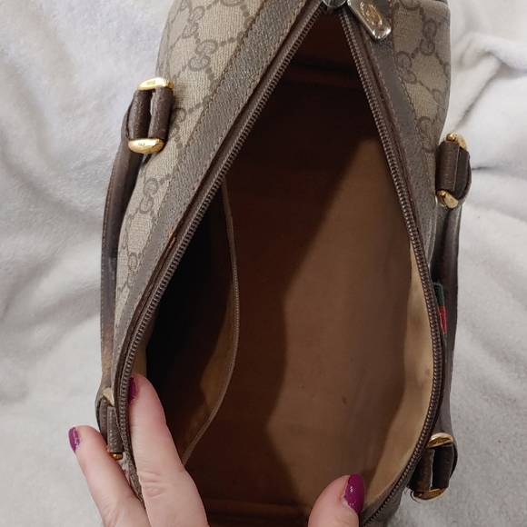 Gucci Brown Monogram Handbag - Picture 8 of 11